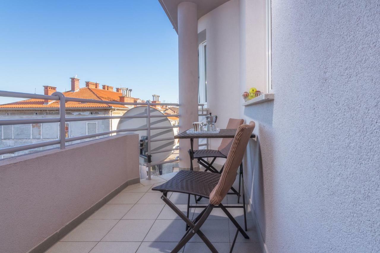 Apartment Monte Zaro Pula Luaran gambar